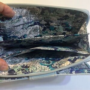 Vera Bradley Wallet Light Blue Wallet card Holder Light Blue Floral Vera Bradley